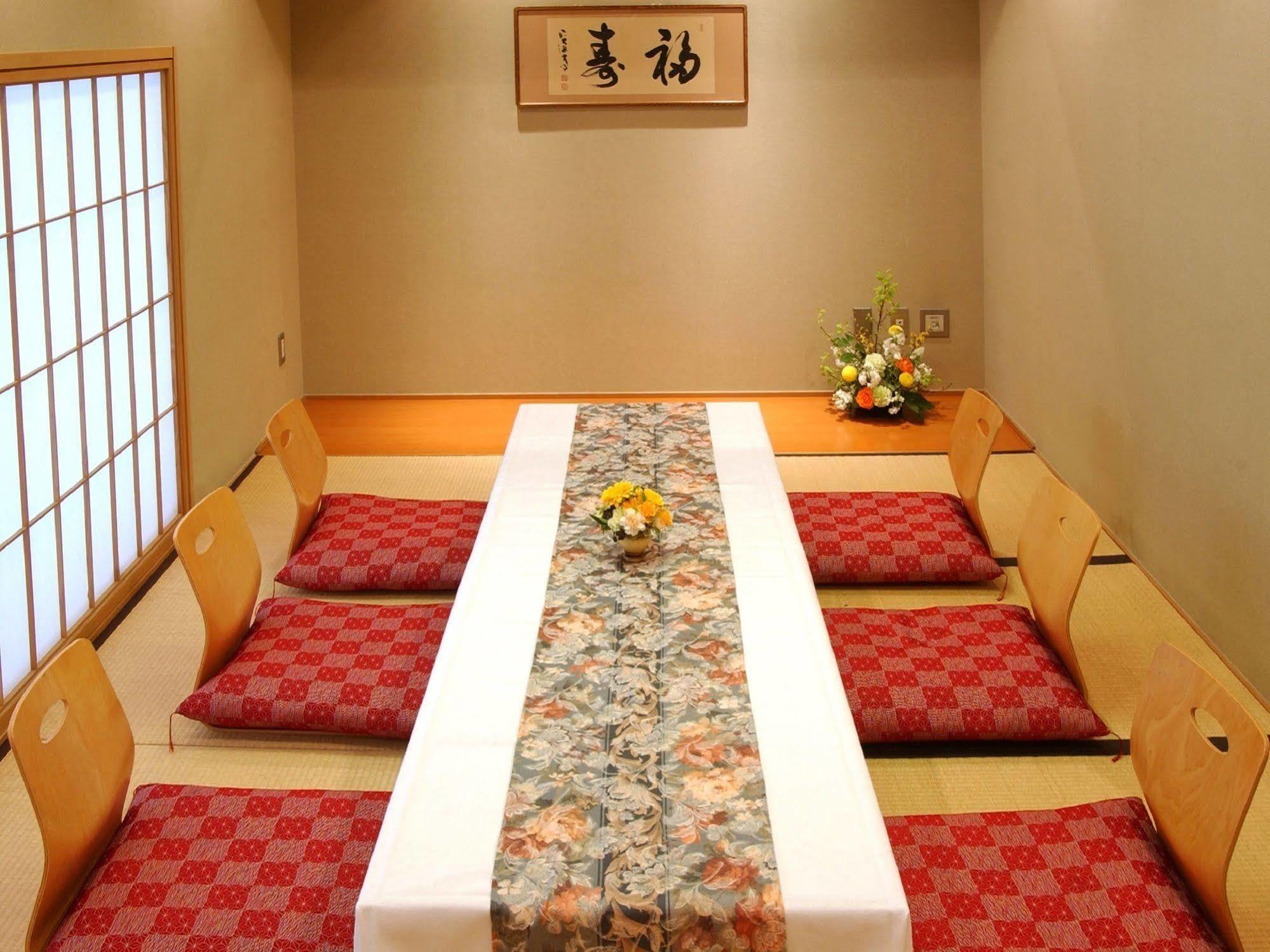 Hotel Crown Palais Kokura Kitakyushu Exterior foto